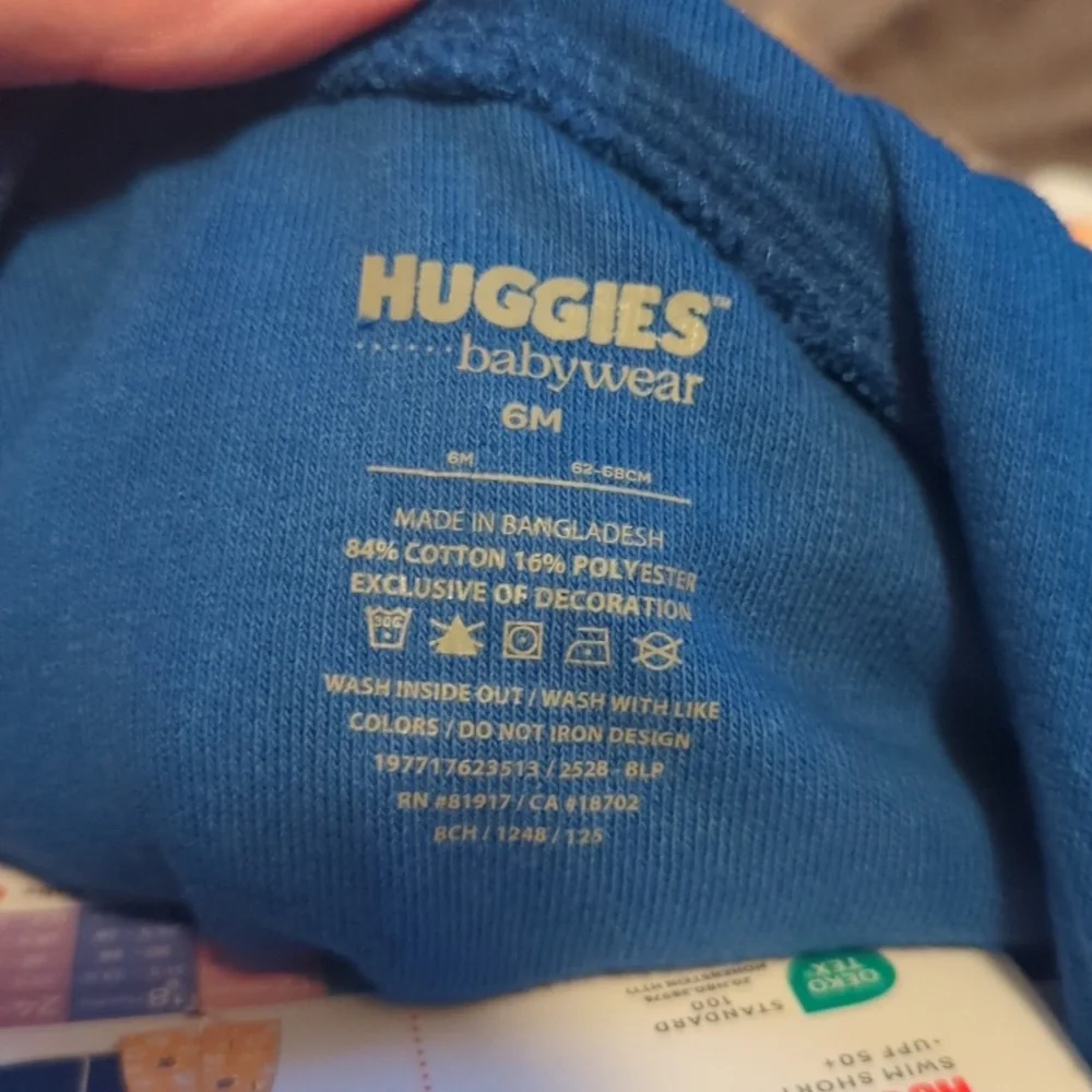 HUGGIES Babywear Hooded Swim Shirt and Shorts Set 6M NWT